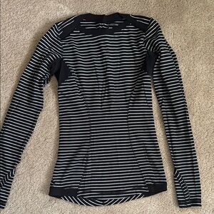 Lululemon Base Runner long sleeve top